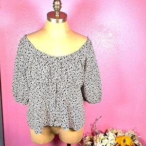 Old Navy peasant style short top, black florals button up, size medium very cute